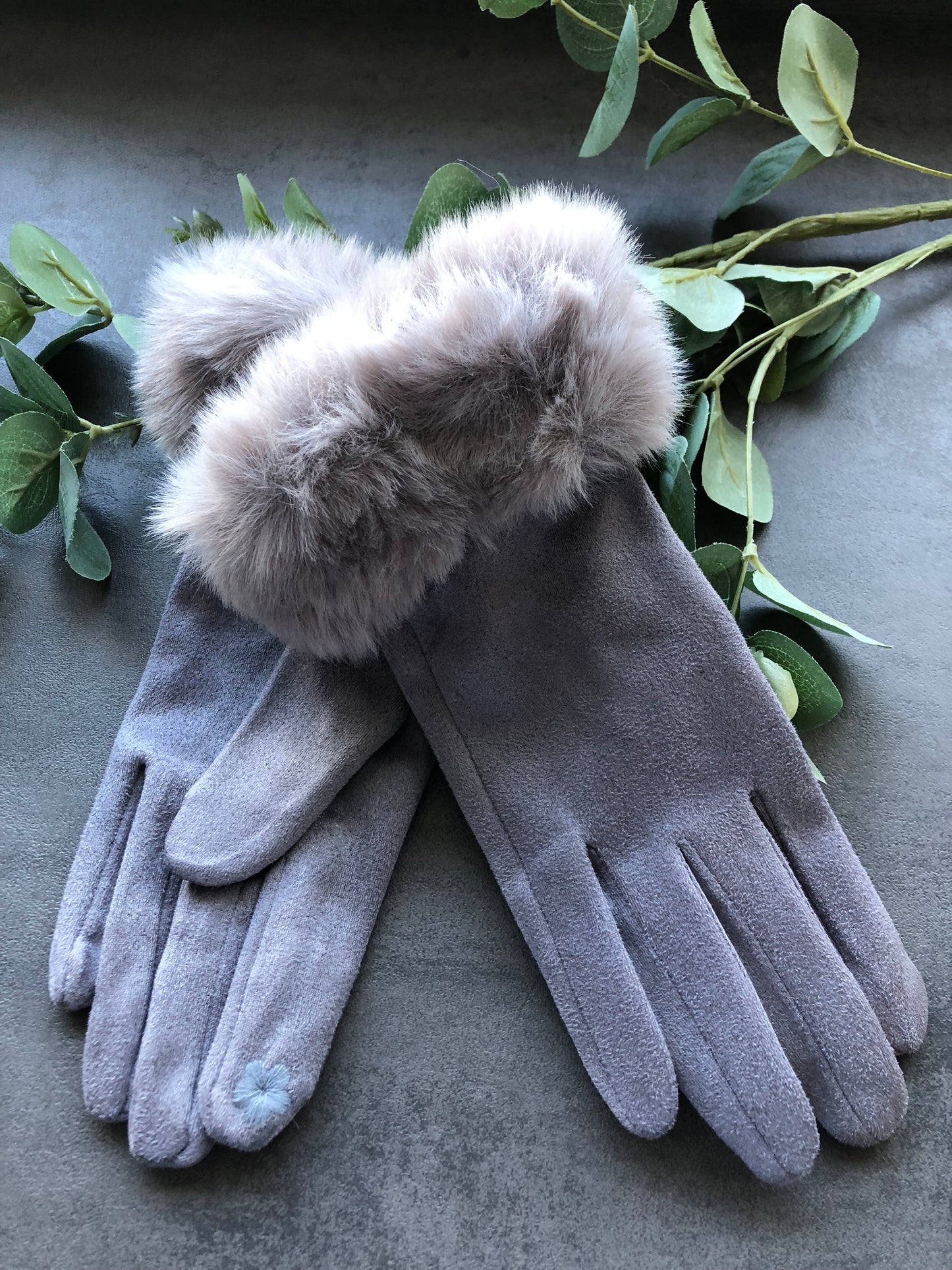 Hanskar dömu með loðskinni