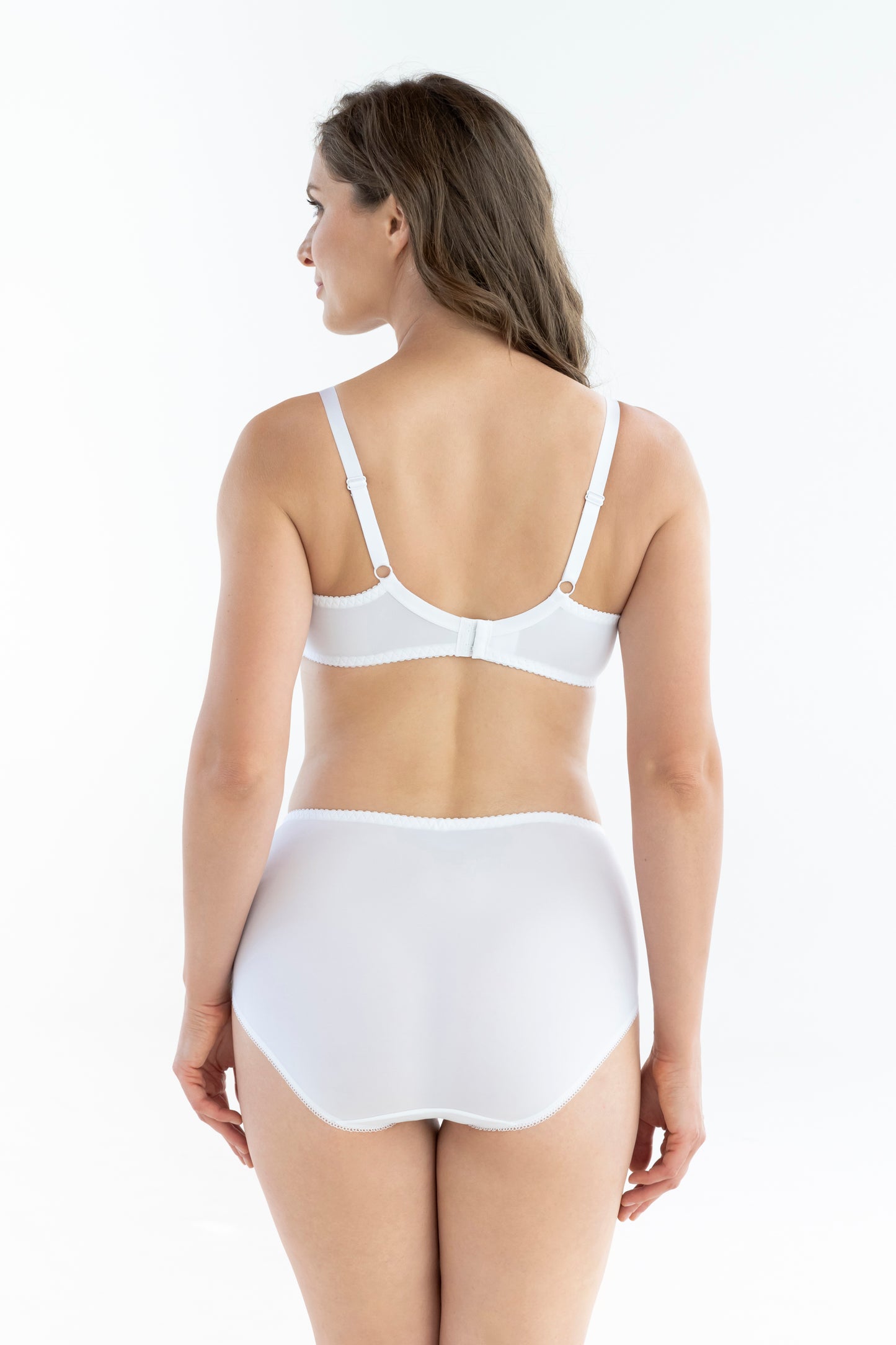 Nærbuxur Hvítar St 40-48.