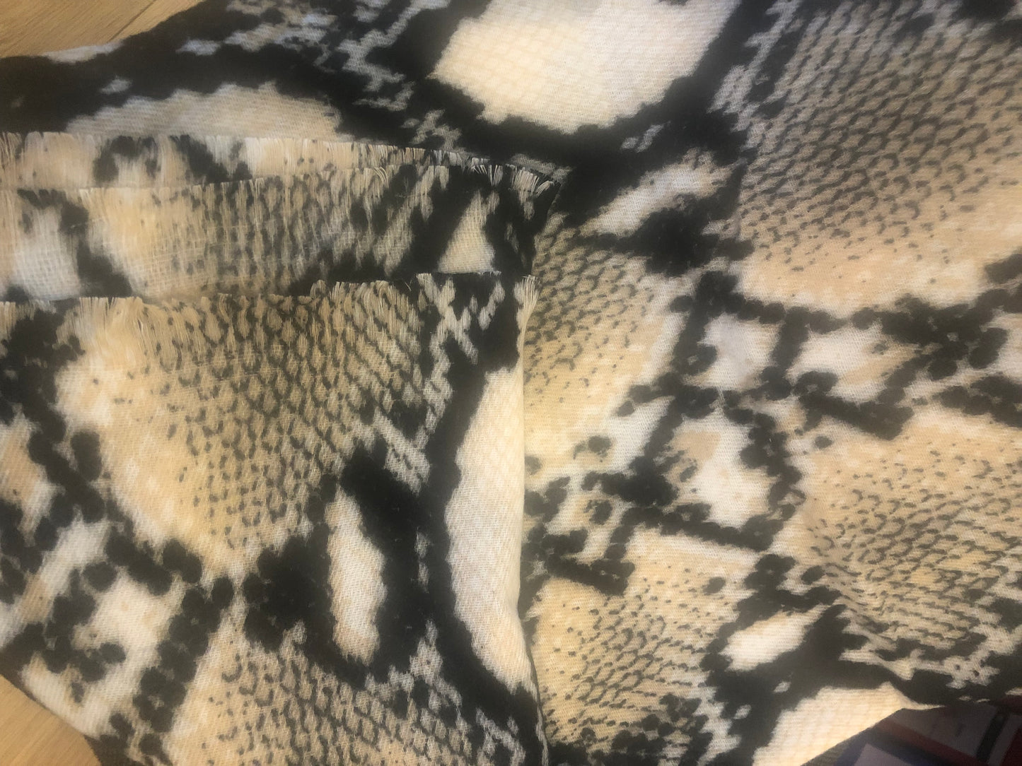 Trefill Leopard 70X180. 3 litir