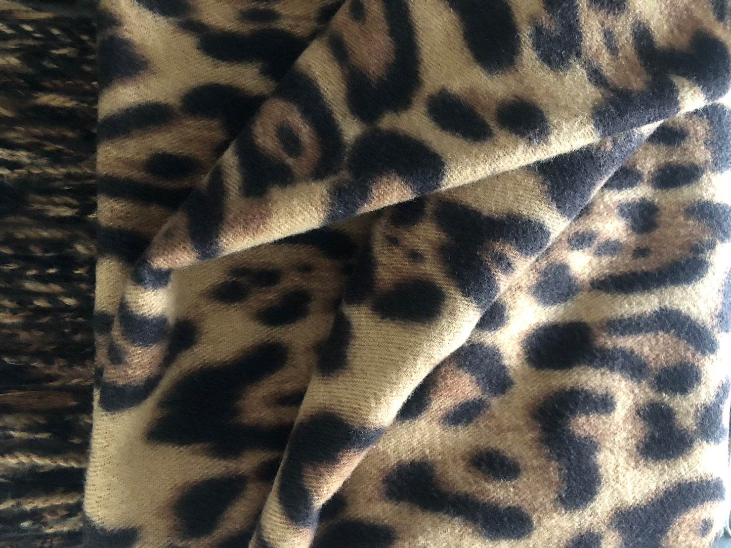 Trefill Leopard 70X180. 3 litir