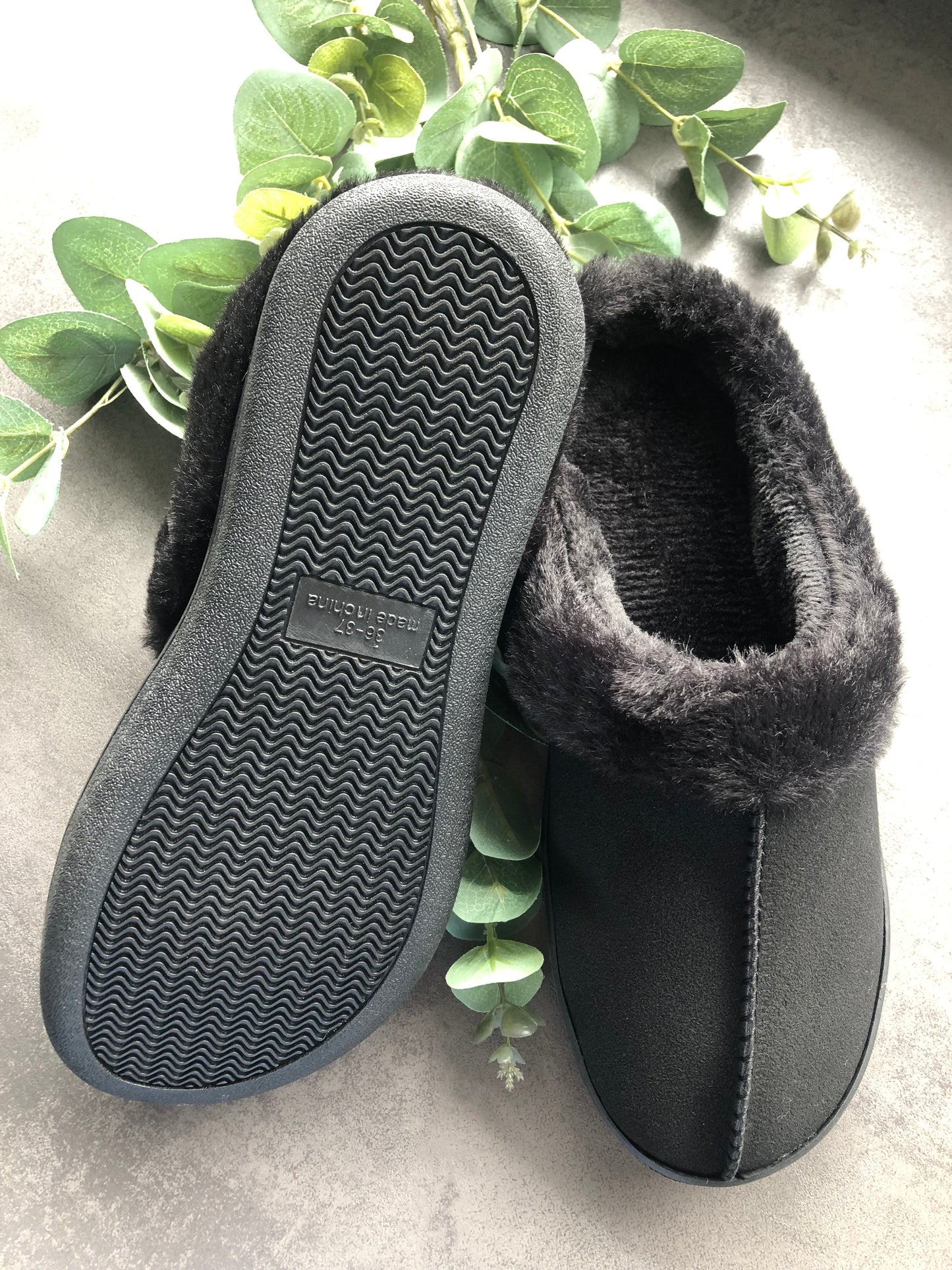 Inniskór "Unisex" svartir loð skinn 36-47